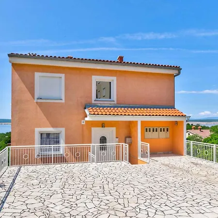 Appartamento In 39506 *